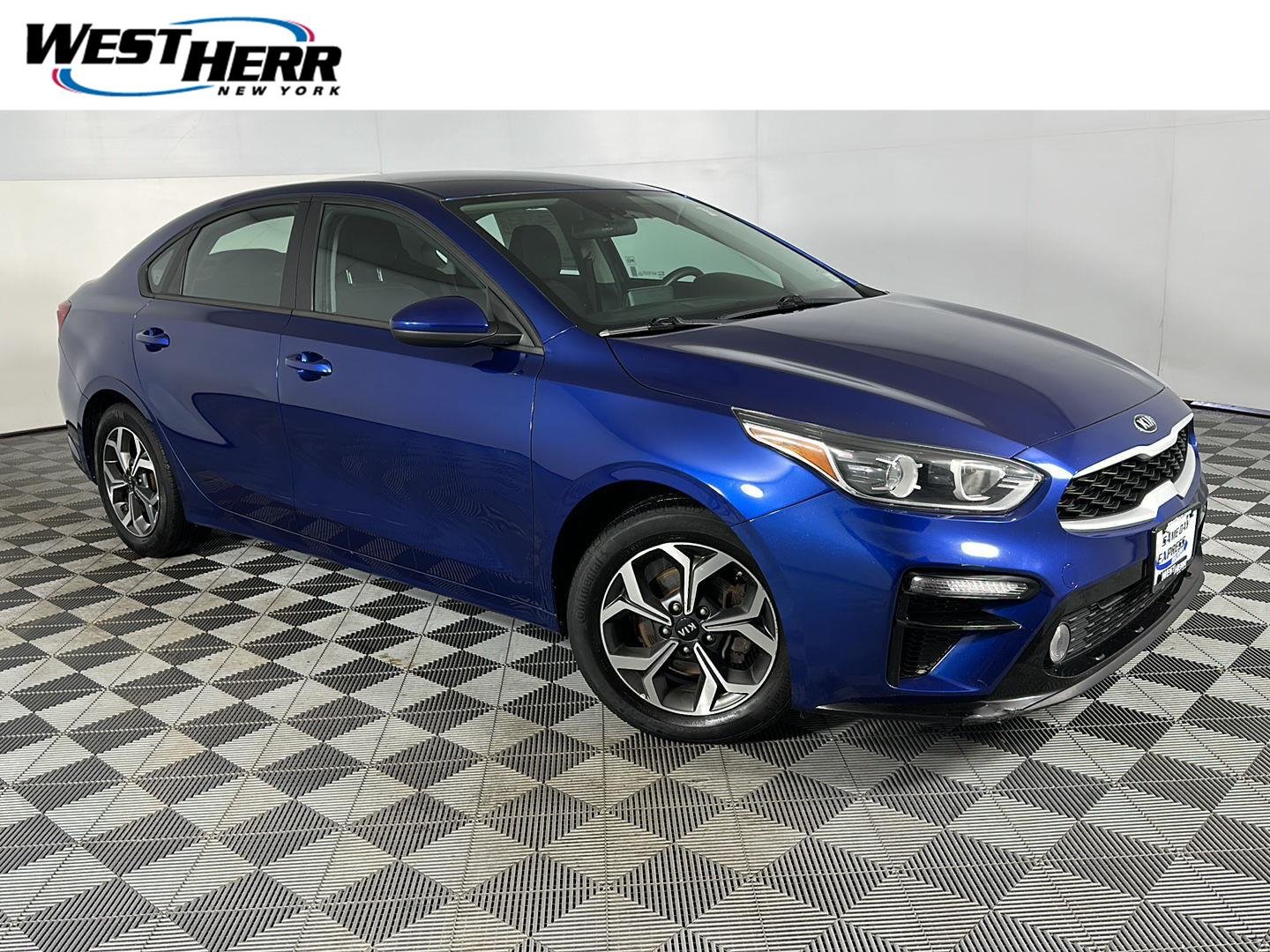 Used 2021 Deep Sea Blue Kia LXS image 1