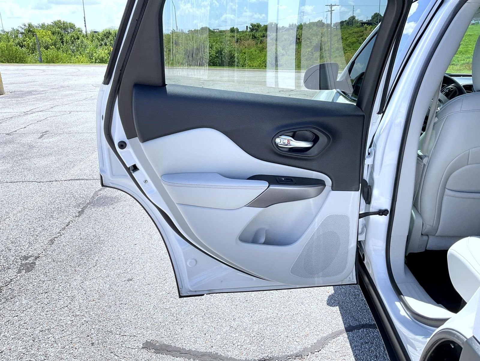 Used 2019 White Jeep Limited image 20