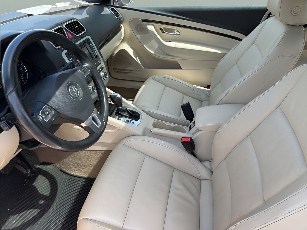 Used 2013 Salsa Red Volkswagen Lux image 9