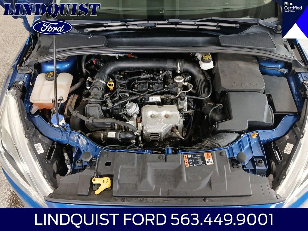 Used 2018 Blue Ford SE image 20