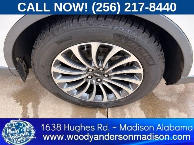 Used 2020 Pristine White Lincoln Reserve image 7