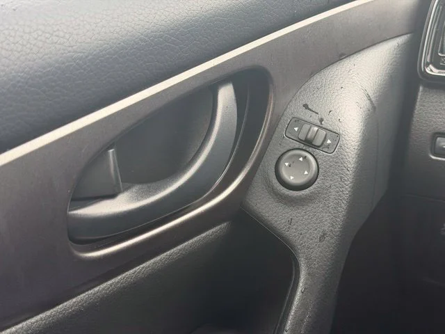 Used 2022 Magnetic Black Pearl Nissan S image 25