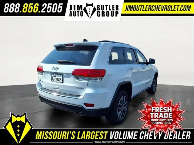 Used 2017 White Jeep Limited image 3
