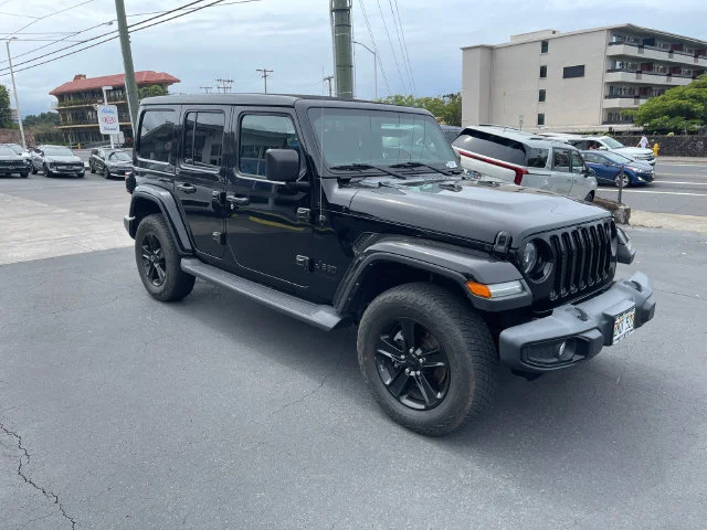 Used 2023 Black Jeep Altitude image 8