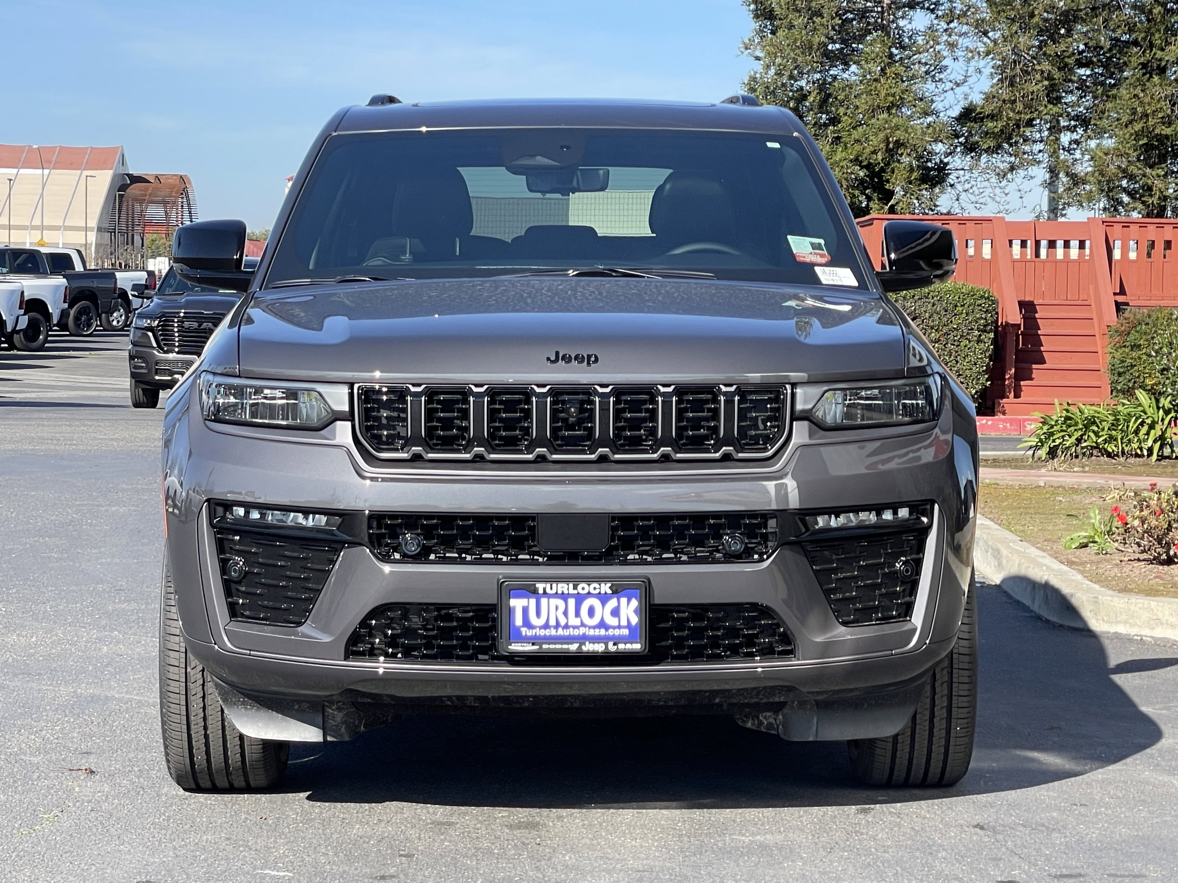 View vehicle photo 4