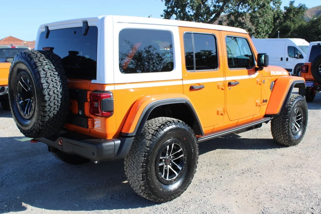New 2026 Joose Exterior Paint Jeep Rubicon X image 4