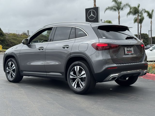 Used 2026 Mountain Grey Metallic Mercedes-Benz GLA 250 image 13