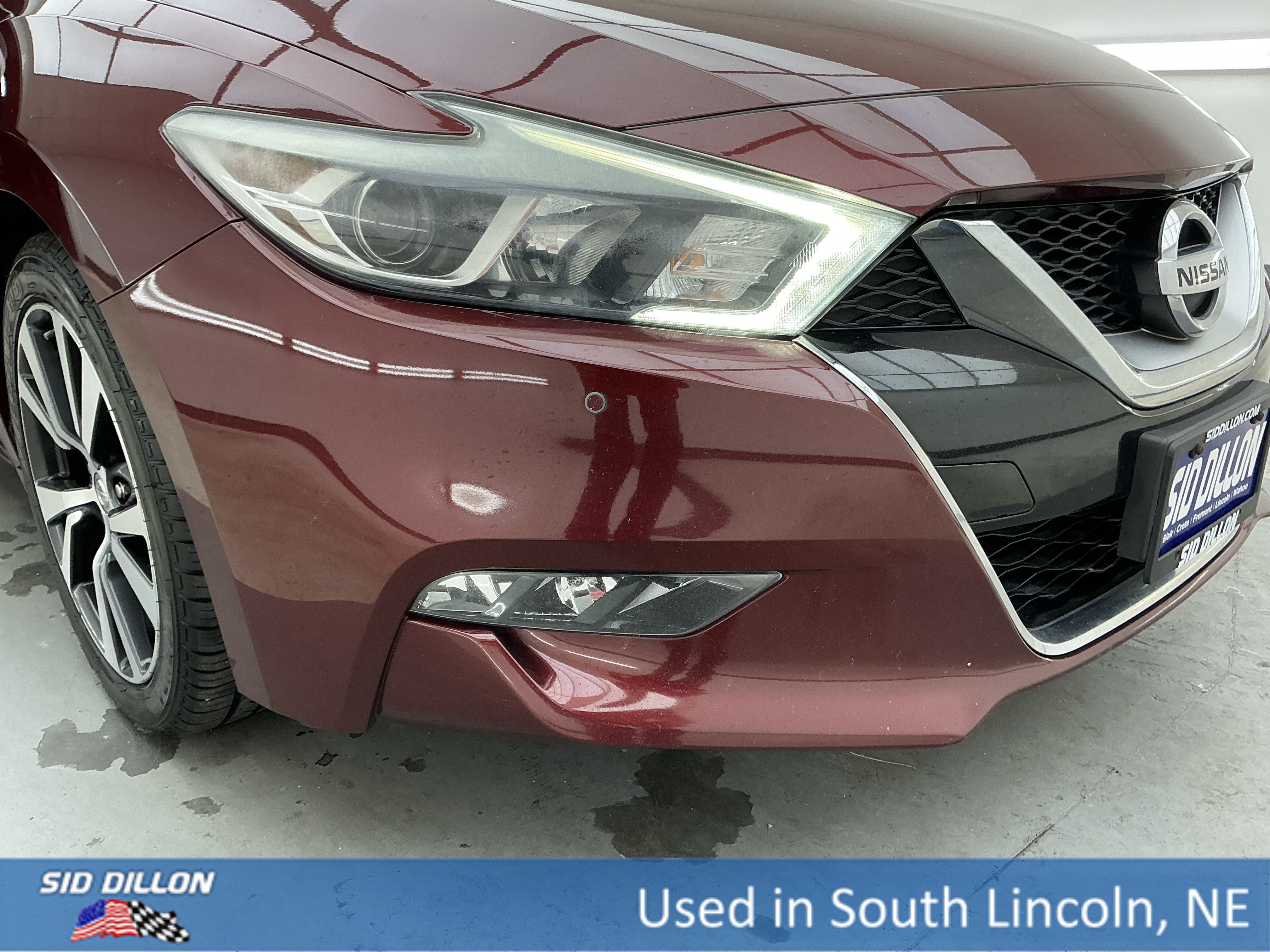 Used 2017 Coulis Red Nissan SL image 27