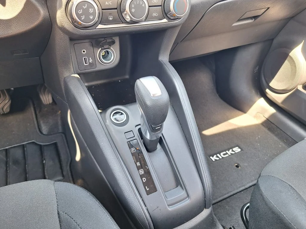 Used 2025 White Nissan S image 13