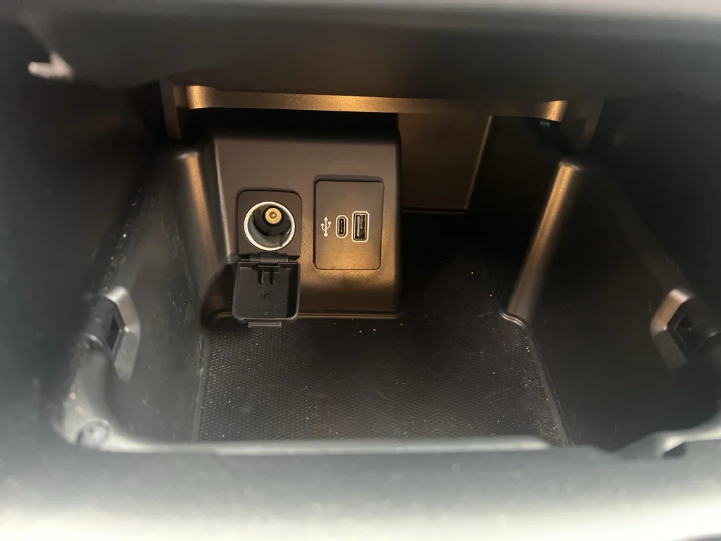 2025 Ford Explorer ST-LINE - Photo 24