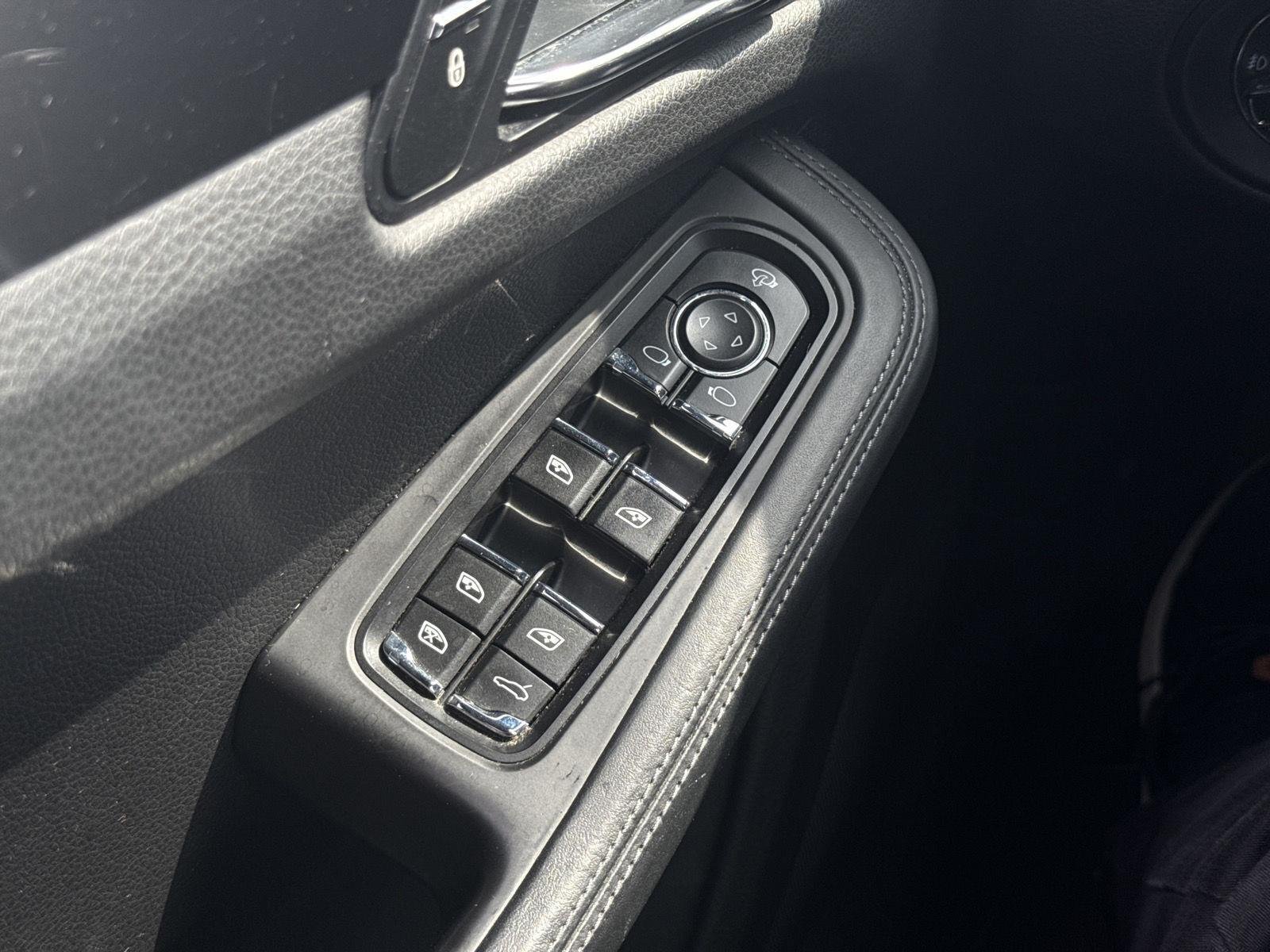 Used 2016 Black Porsche S image 19