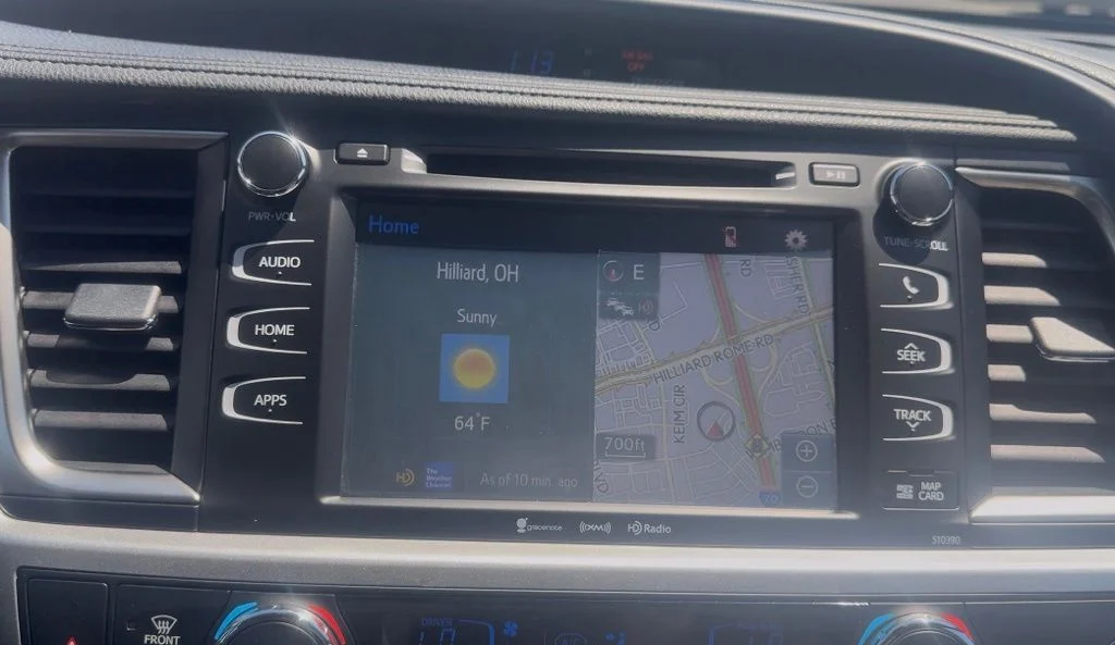 Certified Used 2019 Blizzard Pearl Toyota XLE image 17