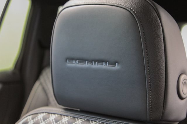 New 2026 Ebony Twilight Metallic GMC Denali image 18