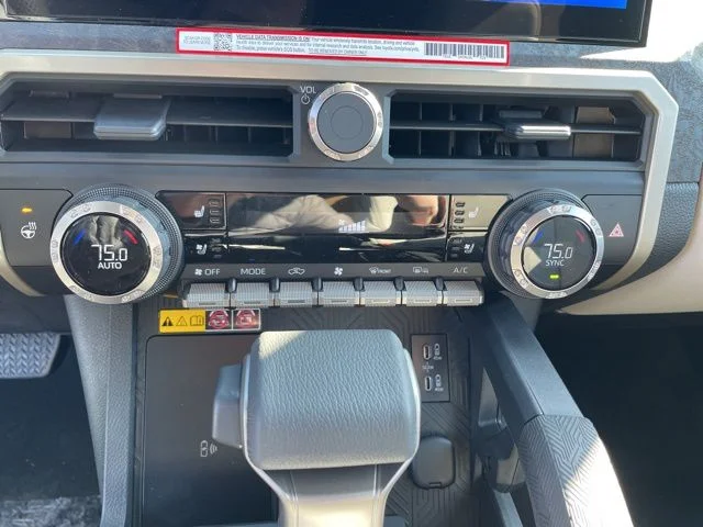 2026 Toyota Tacoma Limited - Photo 18