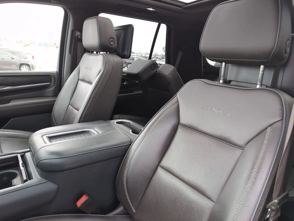 2021 GMC Yukon Denali - Photo 17