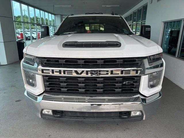 Used 2020 SUMMIT WHITE Chevrolet LT image 2