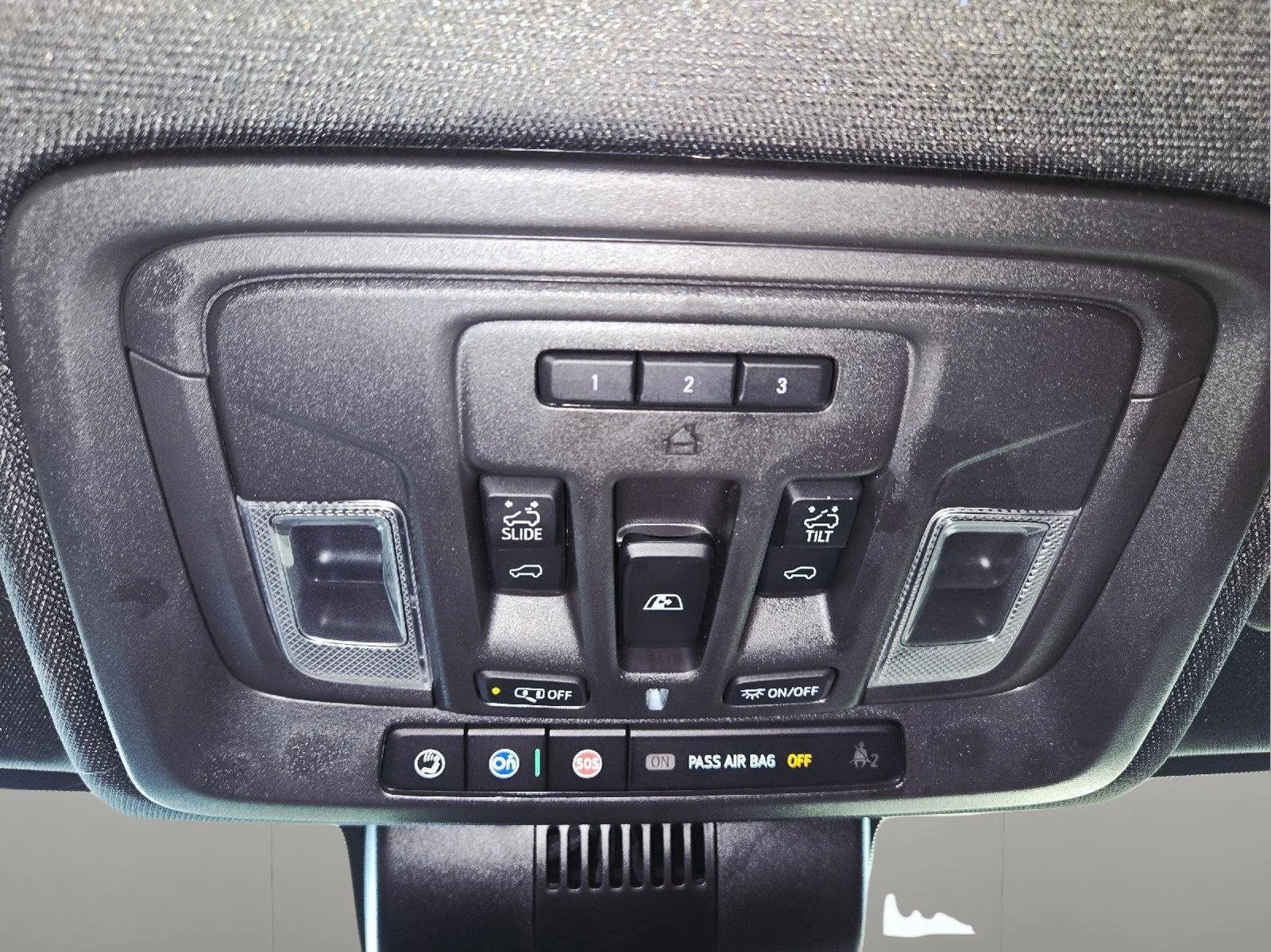 Used 2024 Black Chevrolet High Country image 25