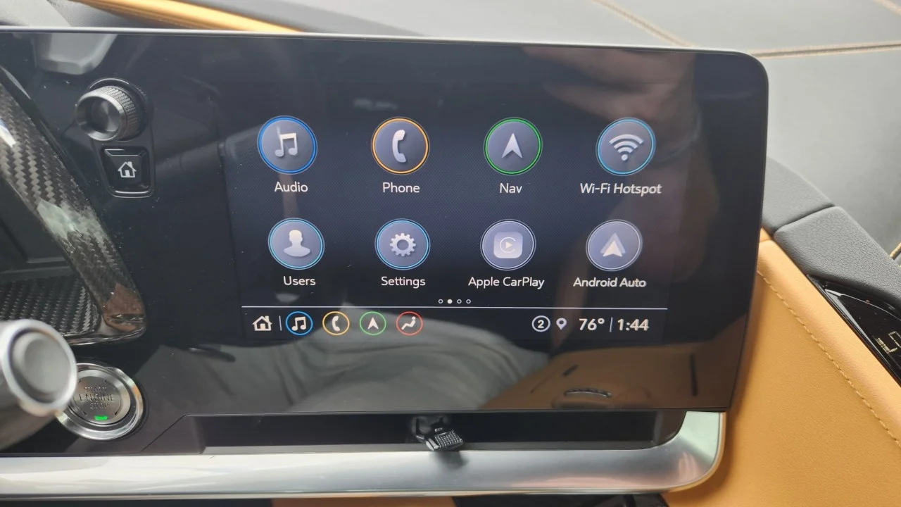 Used 2021 SHADOW GRAY METALLIC Chevrolet 2LT image 18