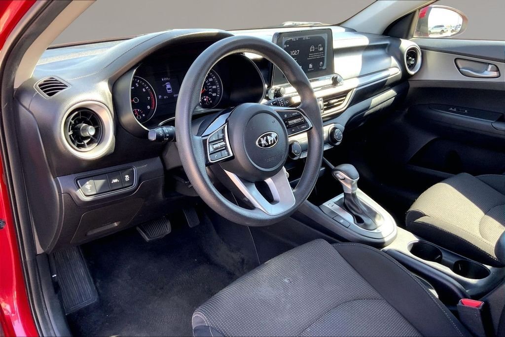 Used 2020 Currant Red Kia LXS image 13