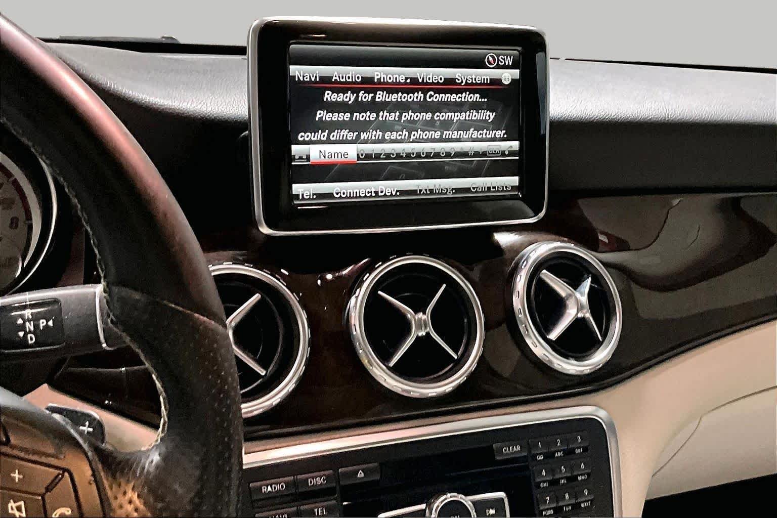 Used 2015 Universe Blue Metallic Mercedes-Benz GLA 250 image 7