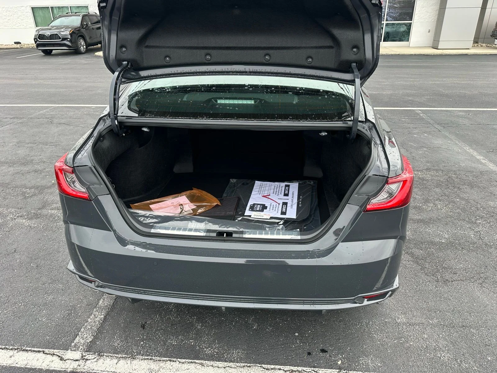 2026 Toyota Camry XSE - Photo 20