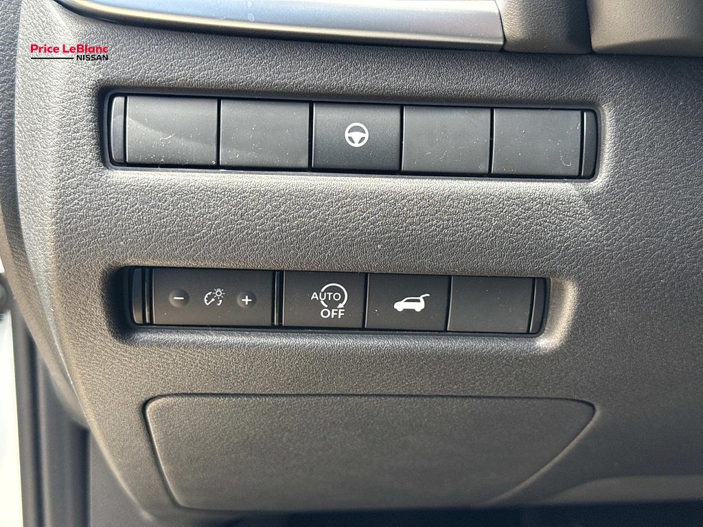 New 2026 Everest White Pearl Tricoat/Super Black Nissan Platinum image 14