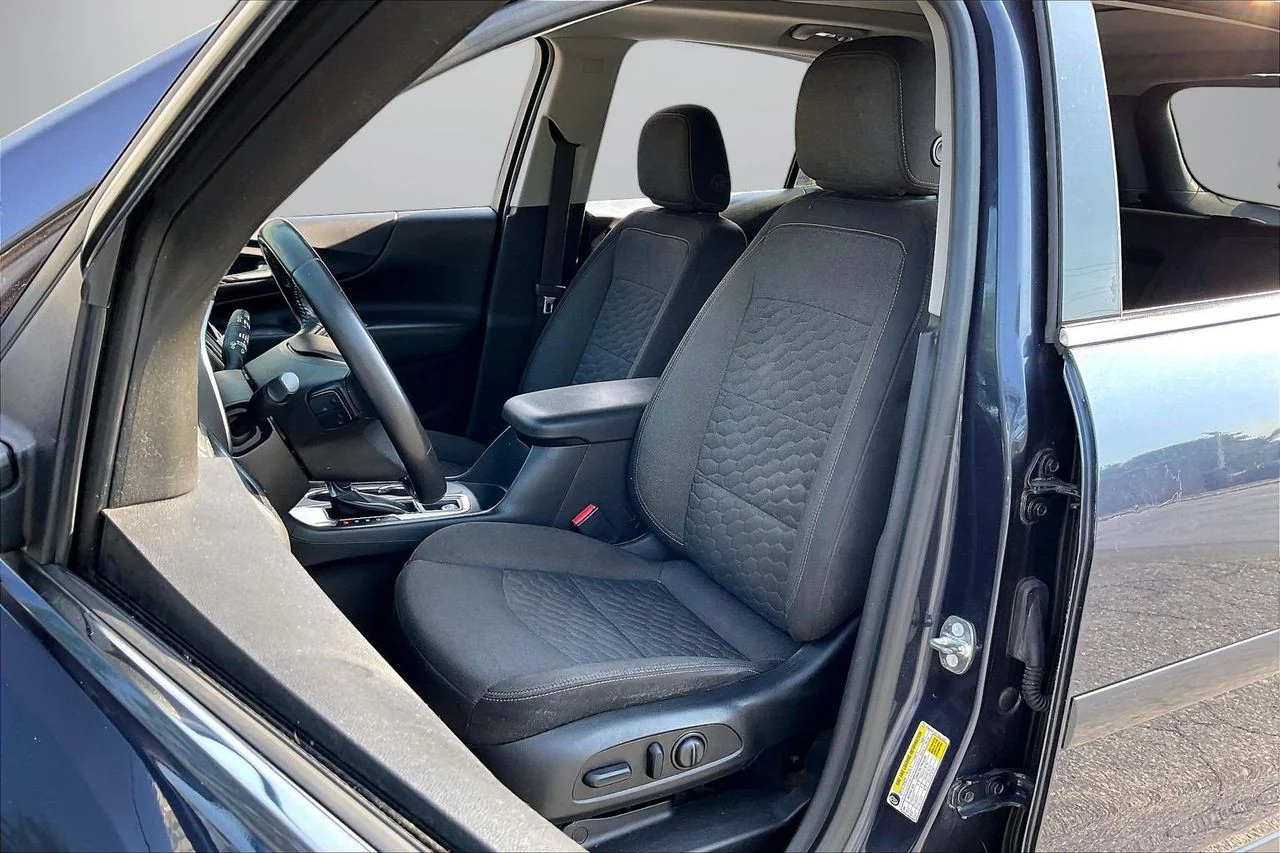 Used 2018 Blue Chevrolet LT image 21