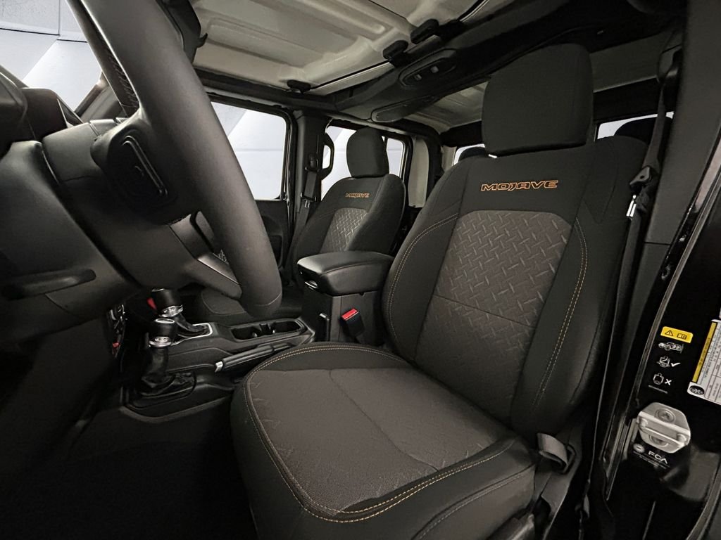 2025 Jeep Gladiator Mojave - Photo 8