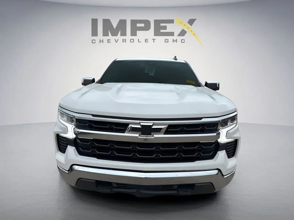 Used 2024 Summit White Chevrolet LT image 6