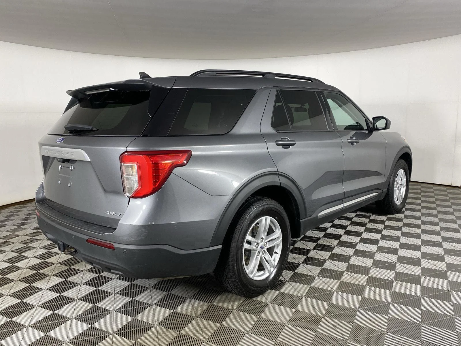 Used 2023 Carbonized Gray Ford XLT image 10