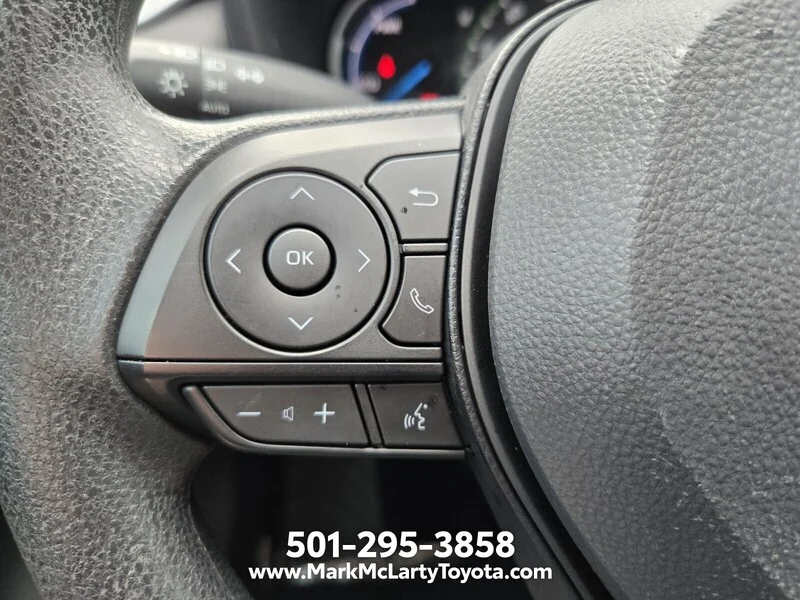 Used 2025 Magnetic Gray Metallic TOYOTA HYBRID XLE AWD image 25
