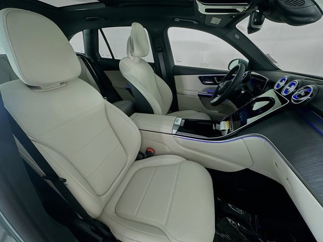 New 2026 Verde Silver Metallic Mercedes-Benz GLC 300 image 59