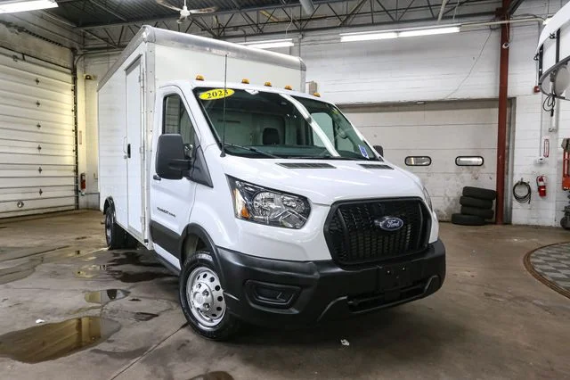 Used 2023 White Ford Base image 3