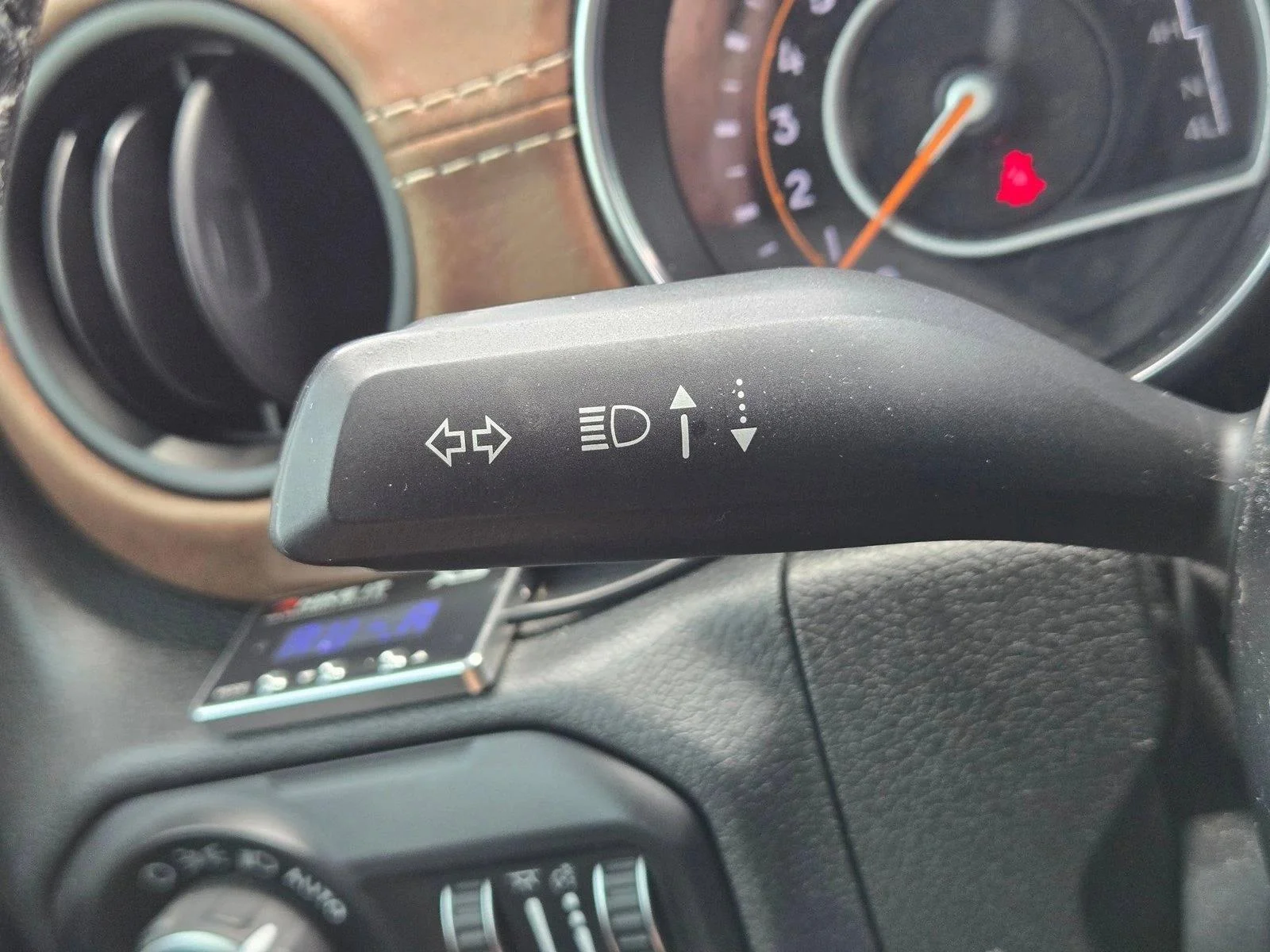 Used 2020 Gobi Clearcoat Jeep Sport S image 16