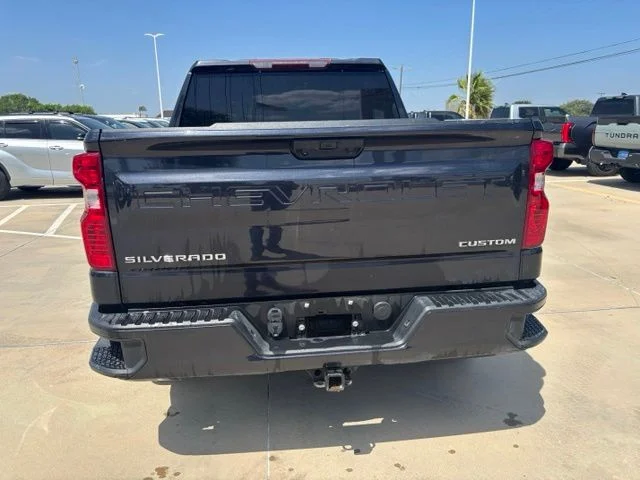 Used 2023 Gray Chevrolet Custom image 5