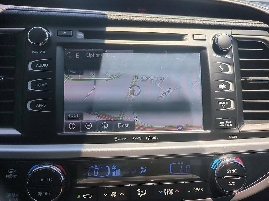 Used 2019 Celestial Silver Metallic Toyota XLE image 22