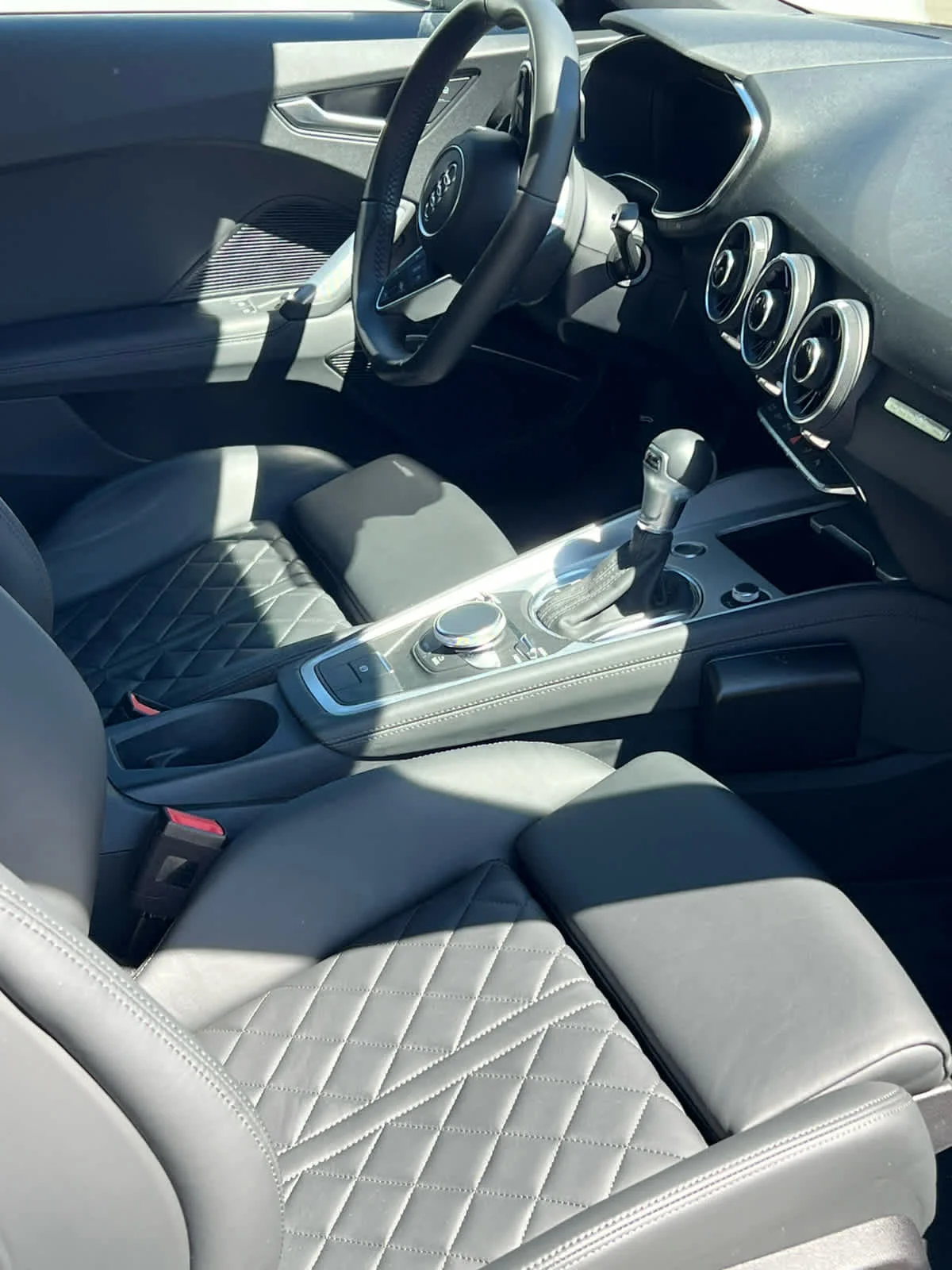 Used 2023 Navarra Blue Metallic Audi  image 2