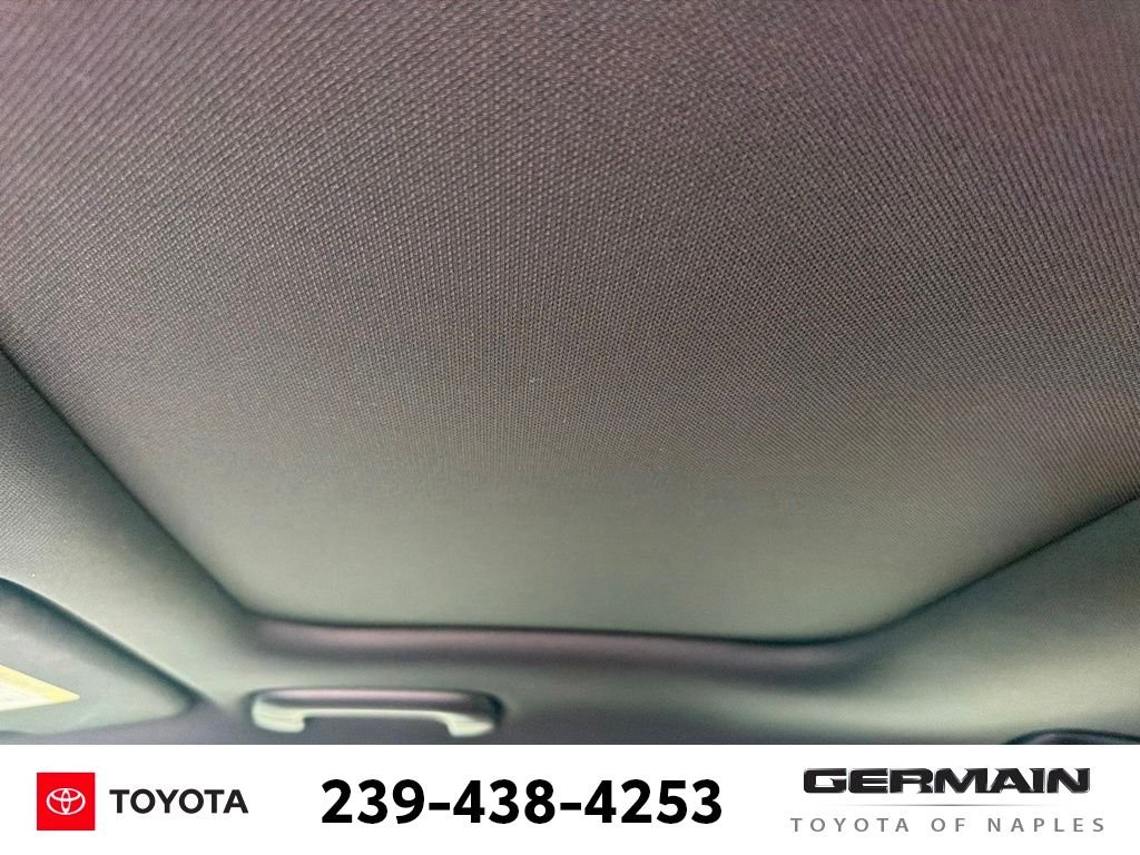 Used 2023 Black Genesis 2.0T image 19