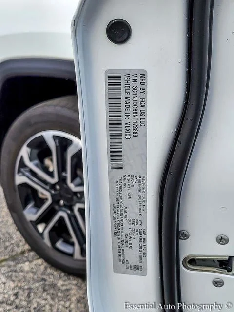 Used 2022 White Jeep Limited image 35