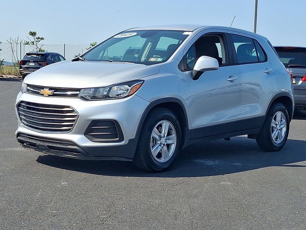 Used 2019 Silver Chevrolet LS image 3