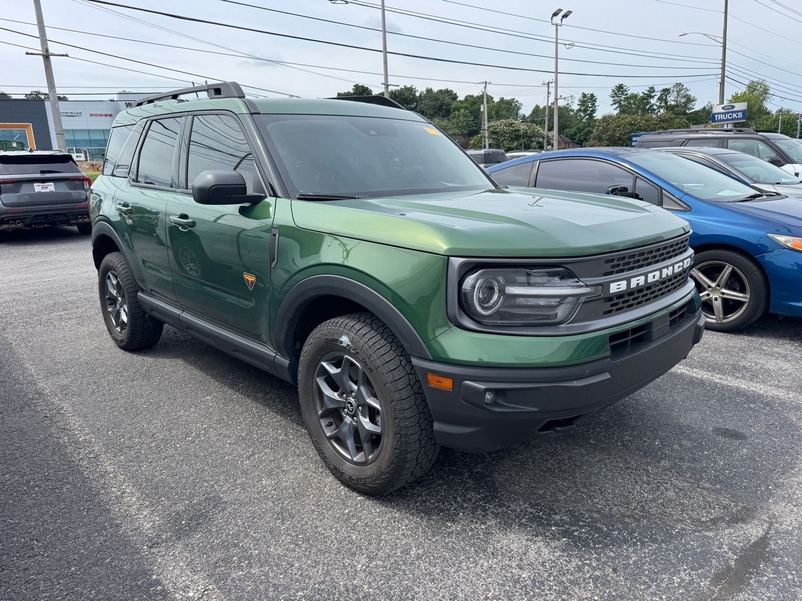 Used 2023 Green Metallic Ford Badlands image 4