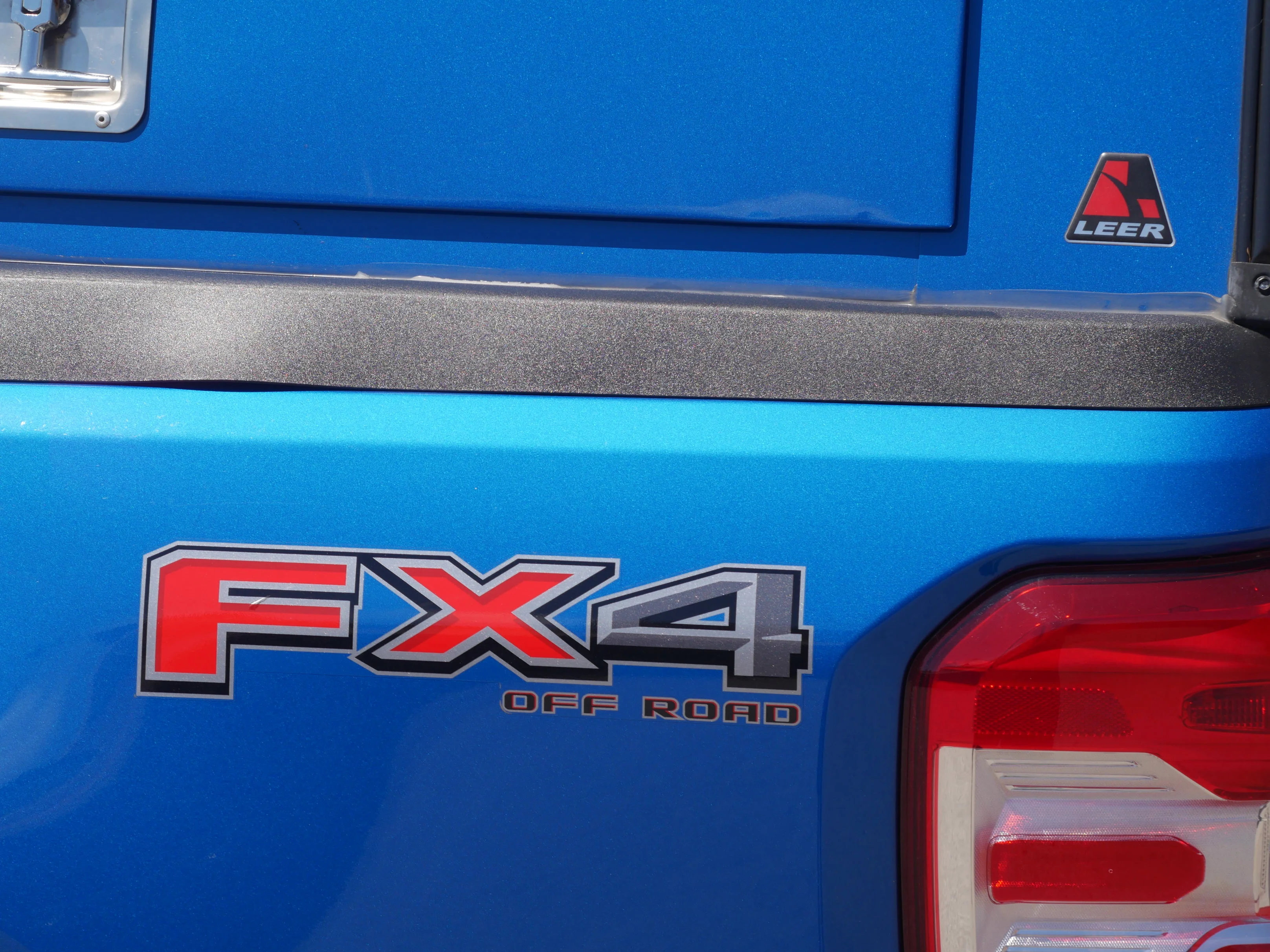 Certified Used 2025 Velocity Blue Ford XLT image 18