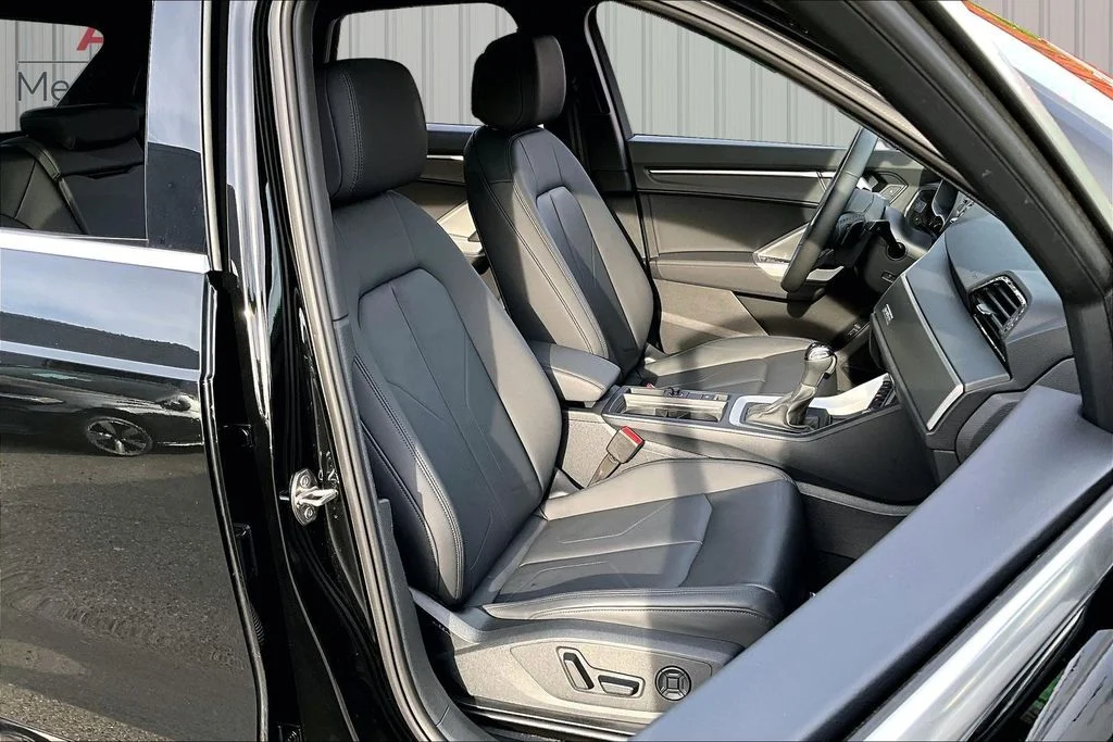 Used 2025 Black Audi Premium image 29