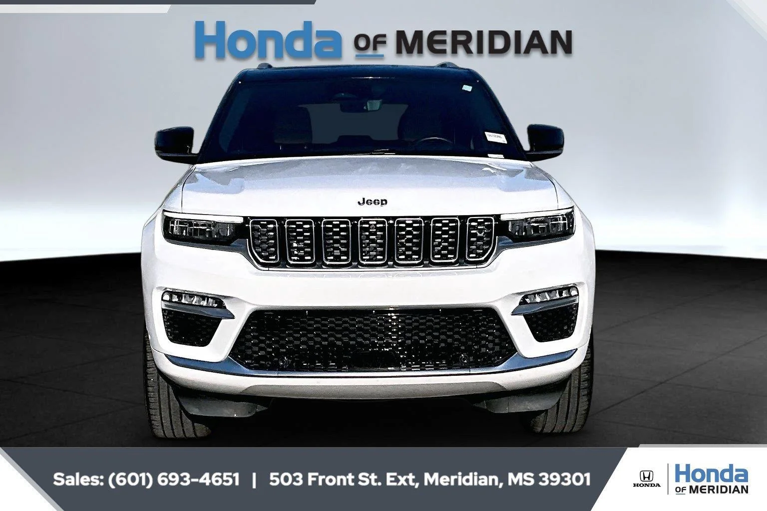 Used 2022 Bright White Clearcoat Jeep Summit Reserve image 3