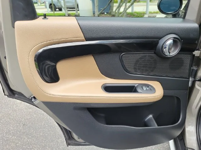 Used 2018 Silver MINI Base image 12