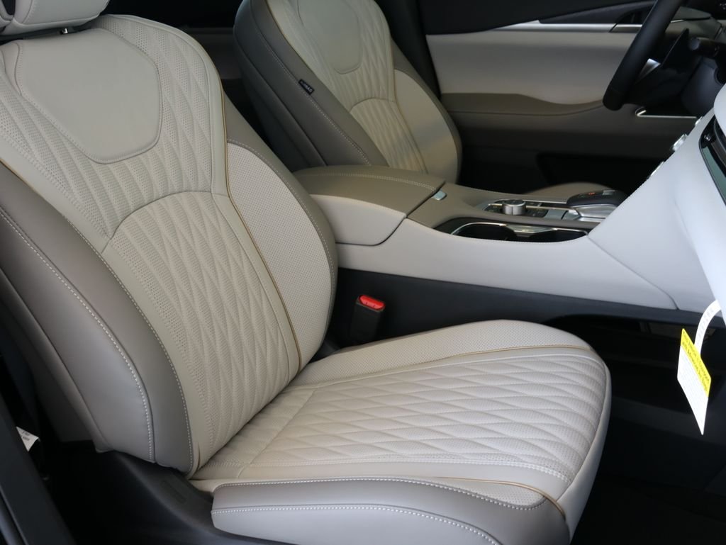 New 2027 2T DEEP EMRD INFINITI Autograph AWD image 46