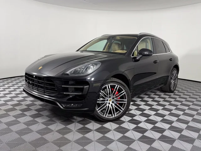 2015 Porsche Macan Turbo