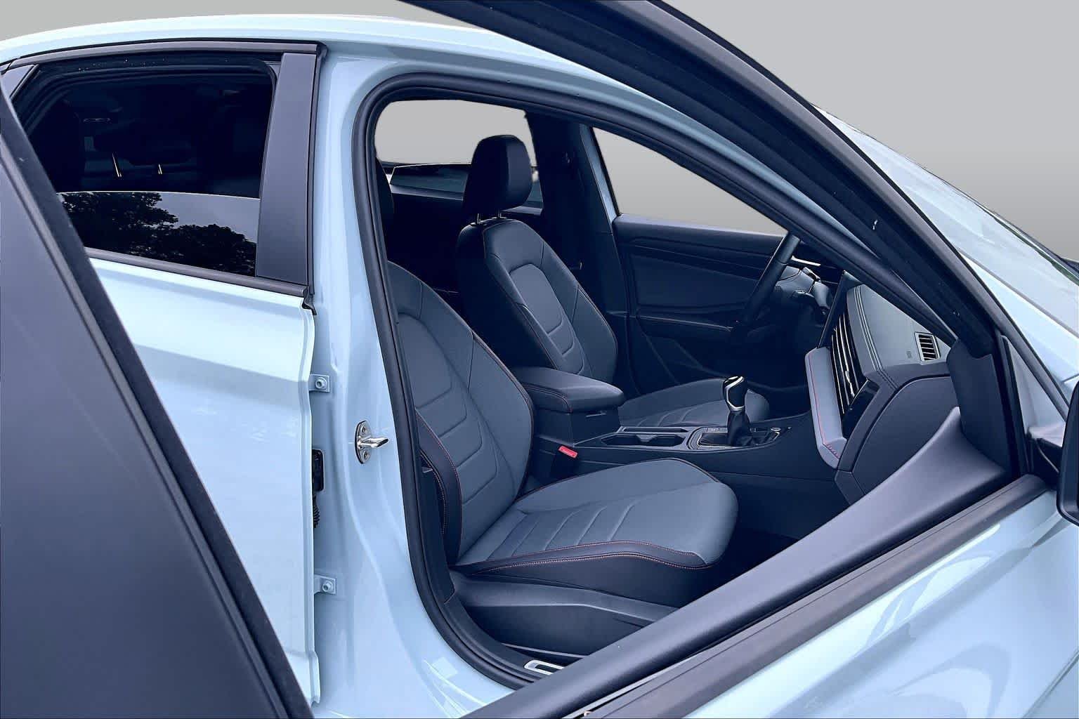 Used 2025 Monument Gray Volkswagen Autobahn image 9