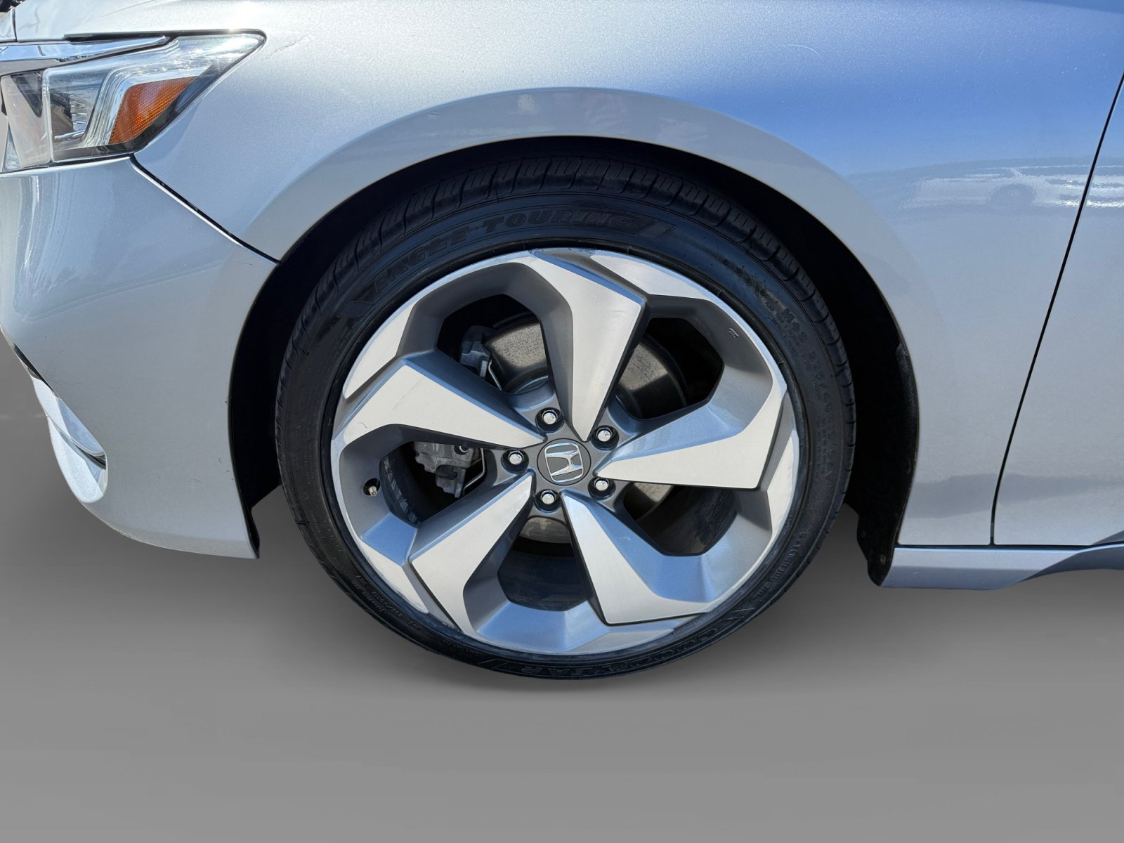 Certified Used 2018 Silver Honda Touring image 9