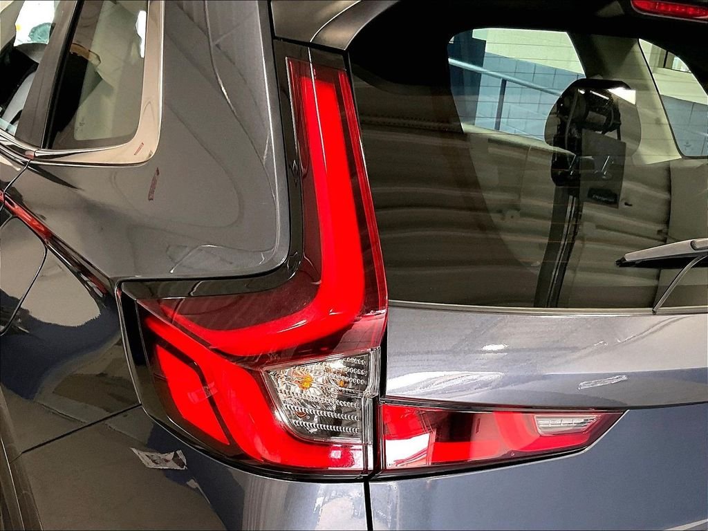 Used 2024 Gray Metallic Honda LX image 32